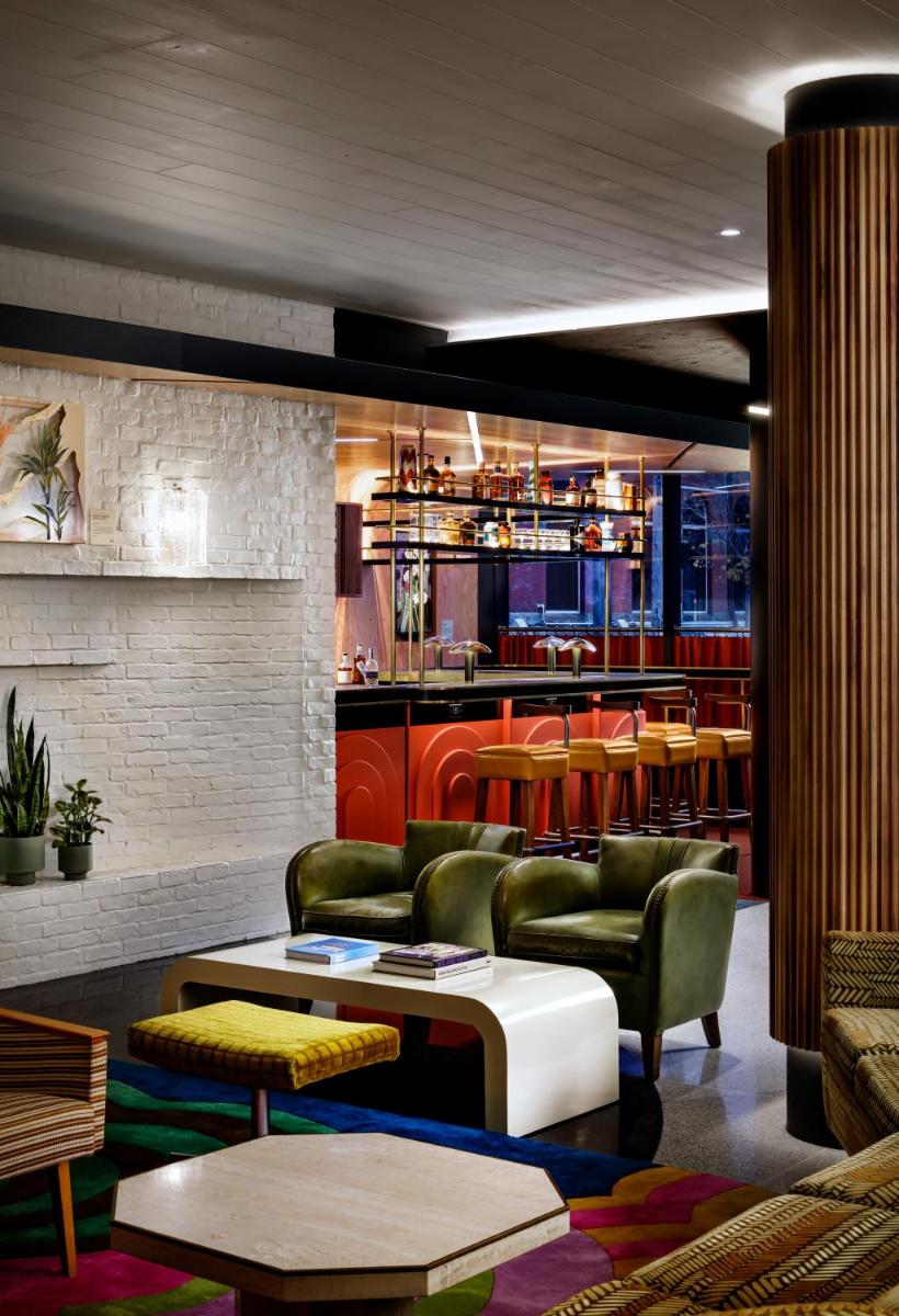 The Drake Hotel - Housity