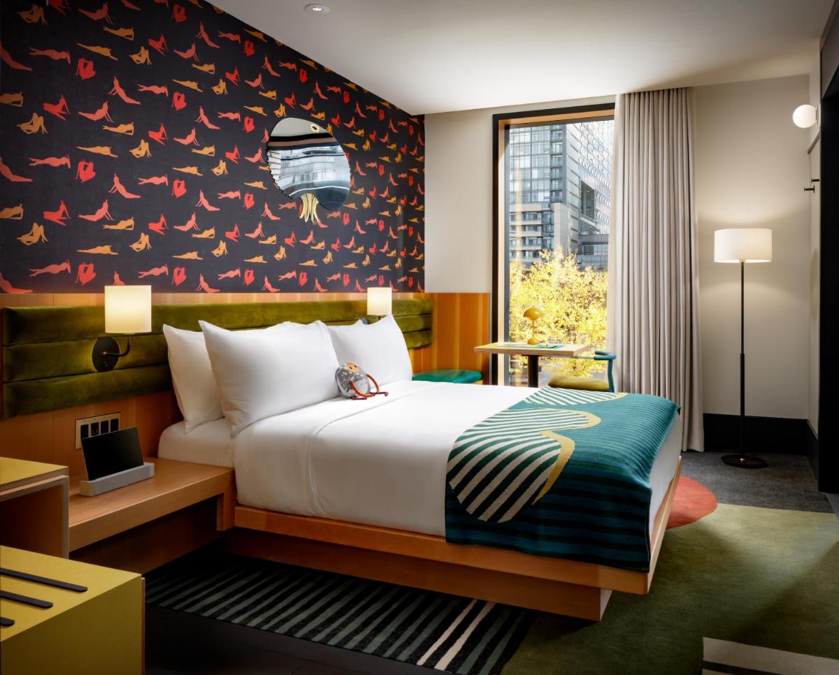 The Drake Hotel - Housity