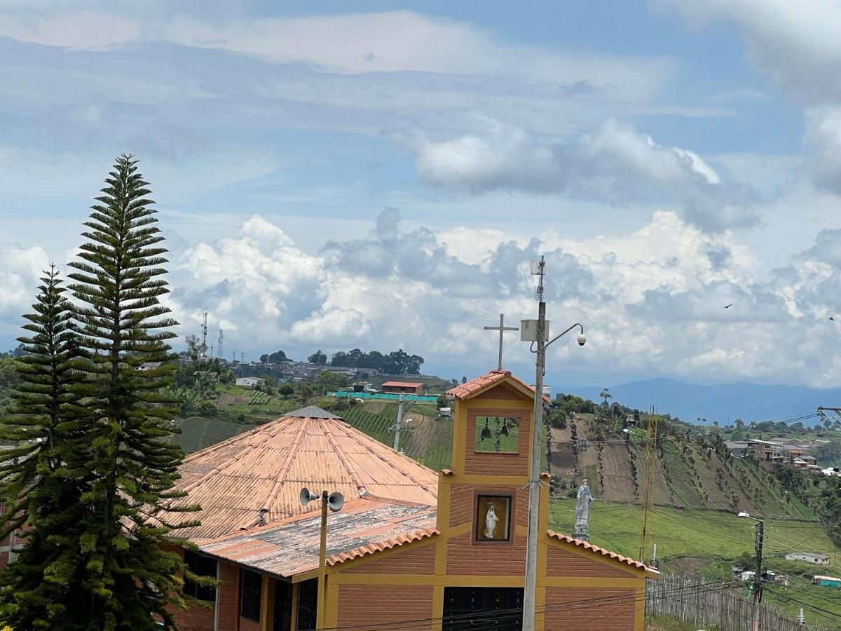 APARTAMENTO CON VISTA A LAS MONTAÑAS CAPACIDAD 6 PERSONAS SECTOR VILLAMARIA - Housity