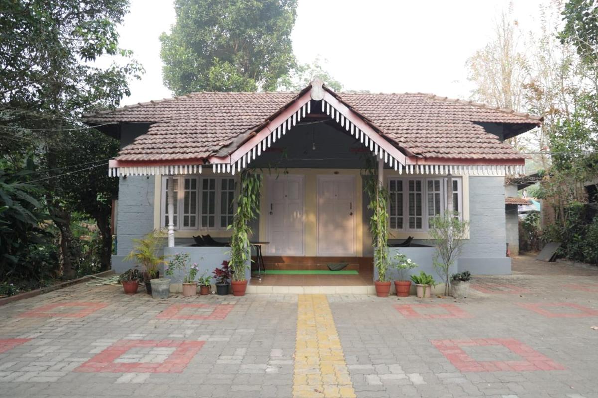 Whispering woods by Aura hospitality - Housity