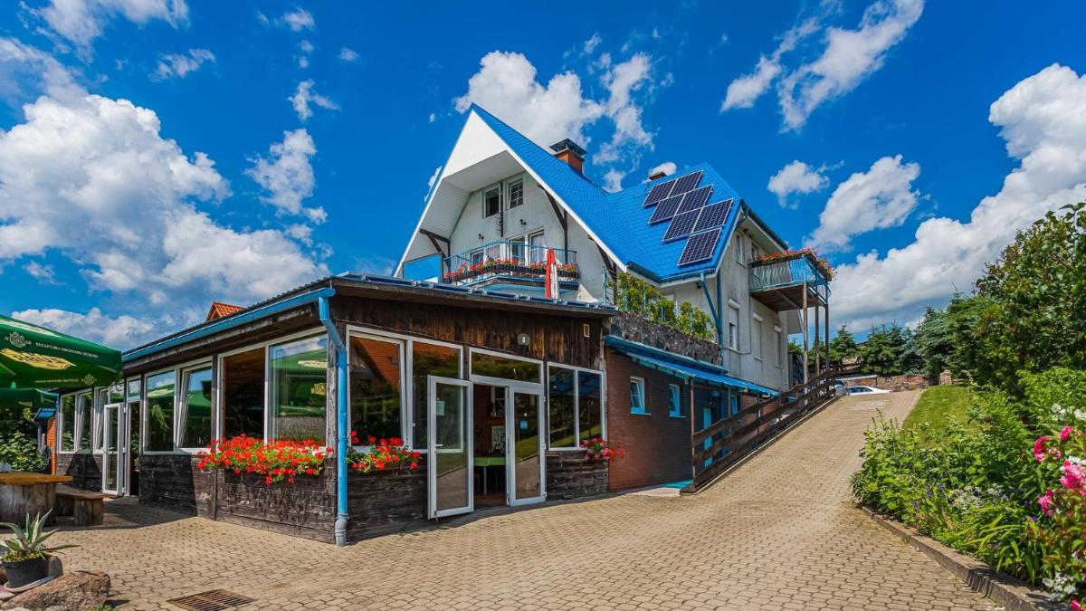 Niebieska Tawerna - Housity
