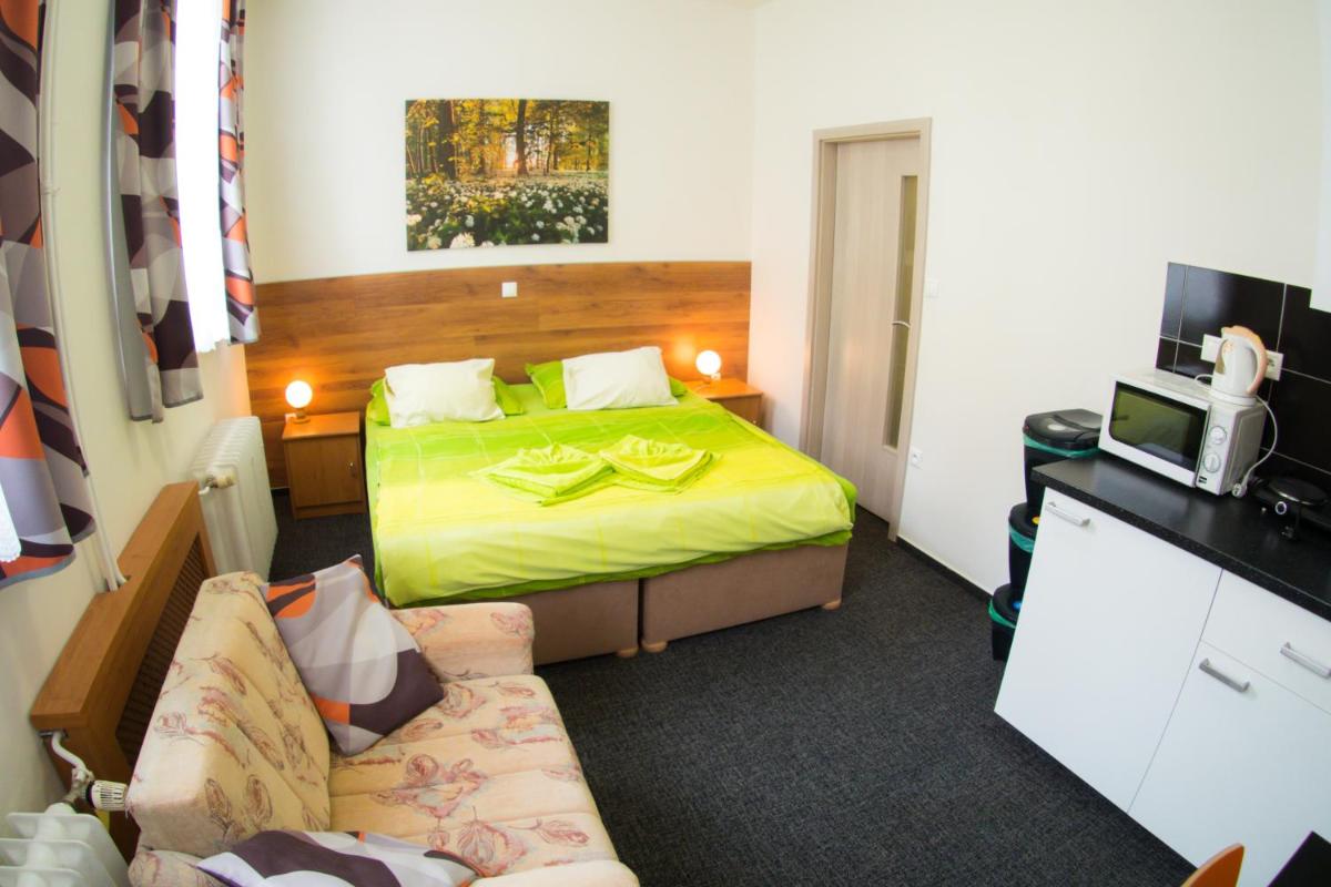 Apartments Radka - Housity