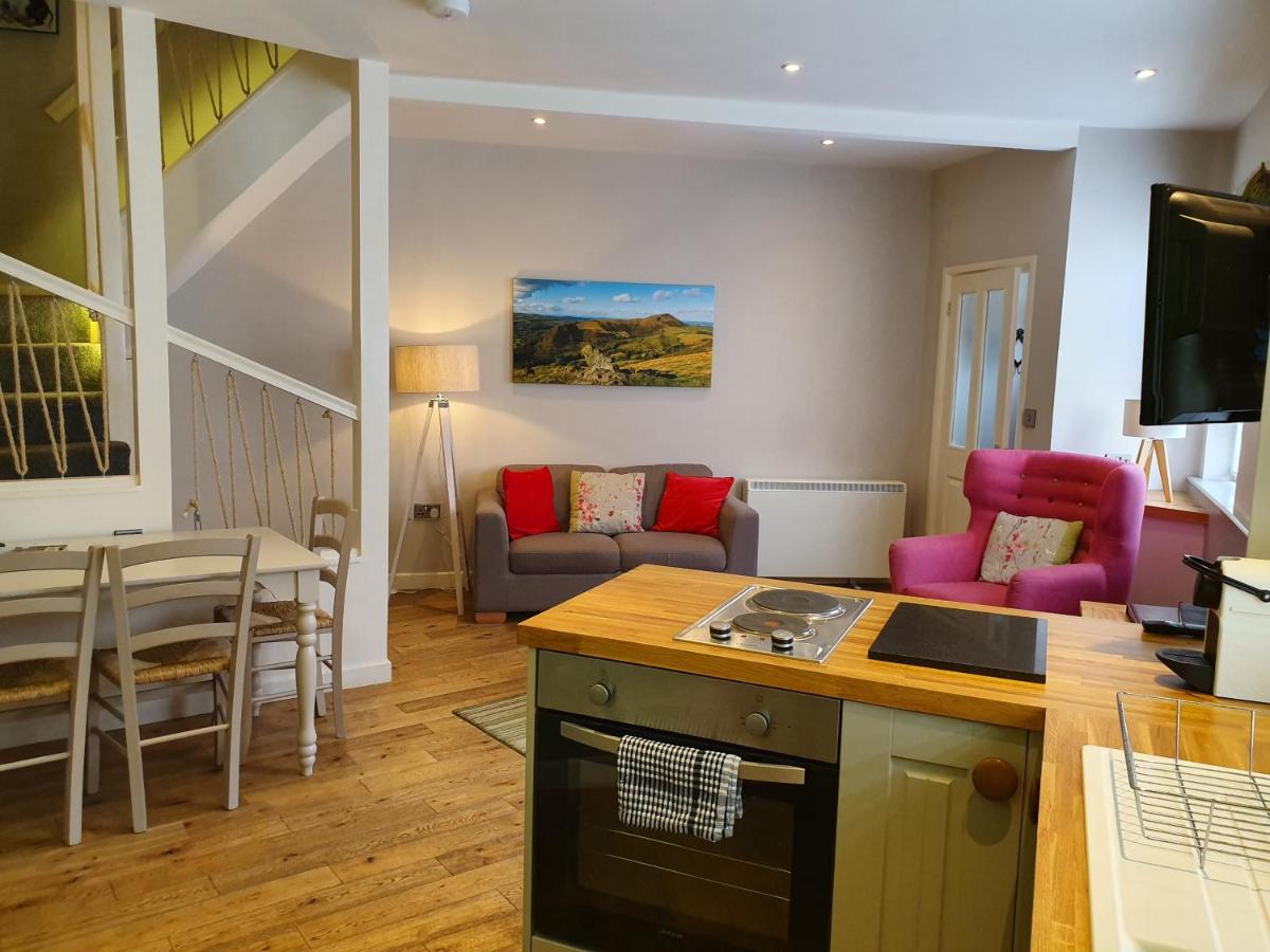 The Castle Hotel - Housity
