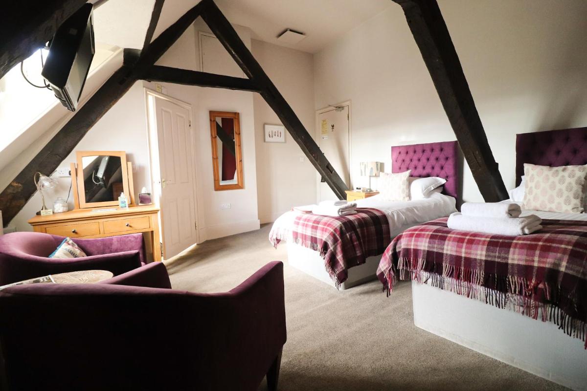 The Castle Hotel - Housity