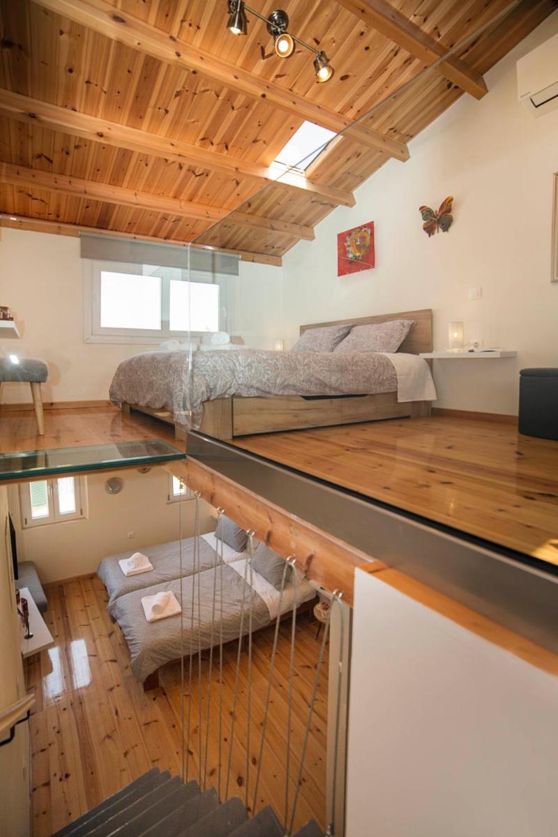 CHRISAVGI'S LUXURY HOUSE - Housity