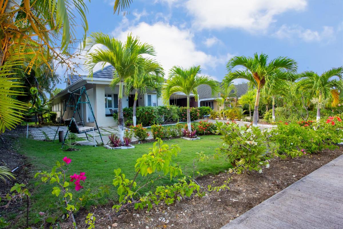 NATURE'S CHOICE HOME RICHMOND PALMS, JAMAICA - Housity