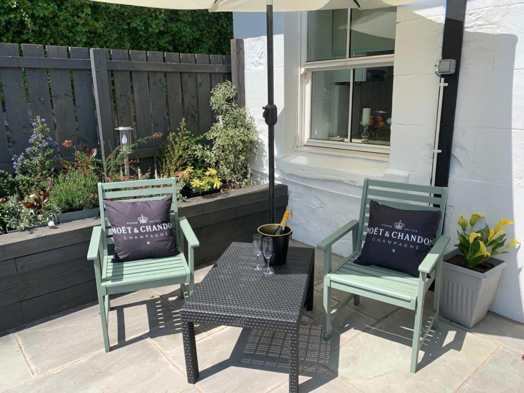 Seaview Cottage - Housity