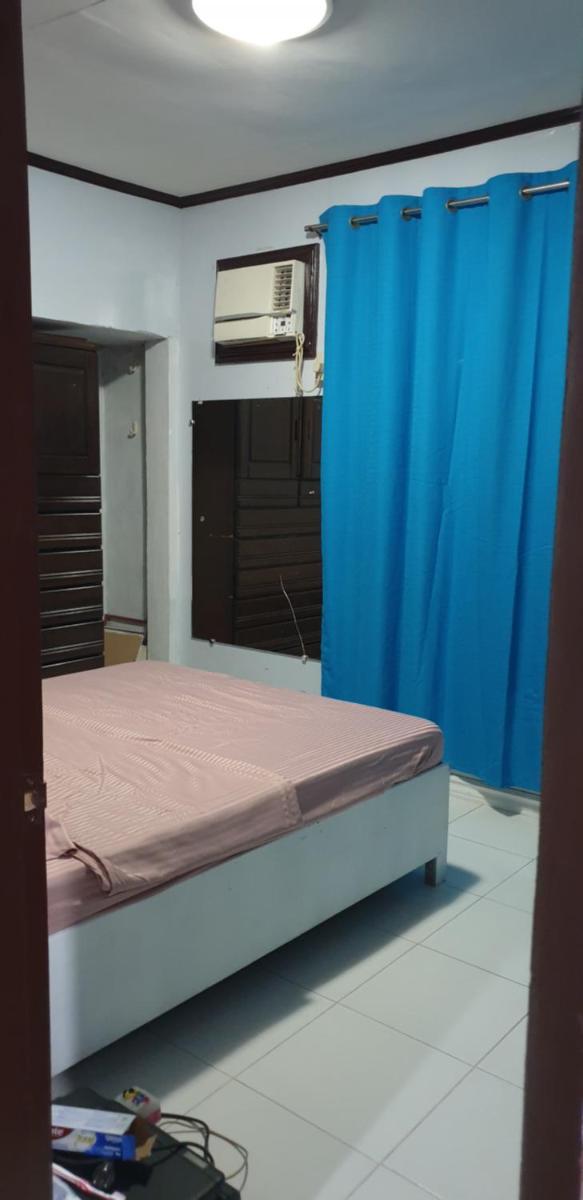 Fully furnished, peaceful and lovely home that is located 2 minutes from the heart of the city. - Housity
