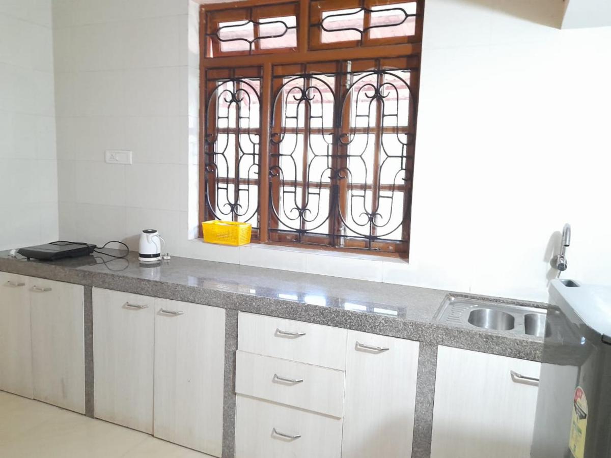 White House Deluxe Villa - Housity