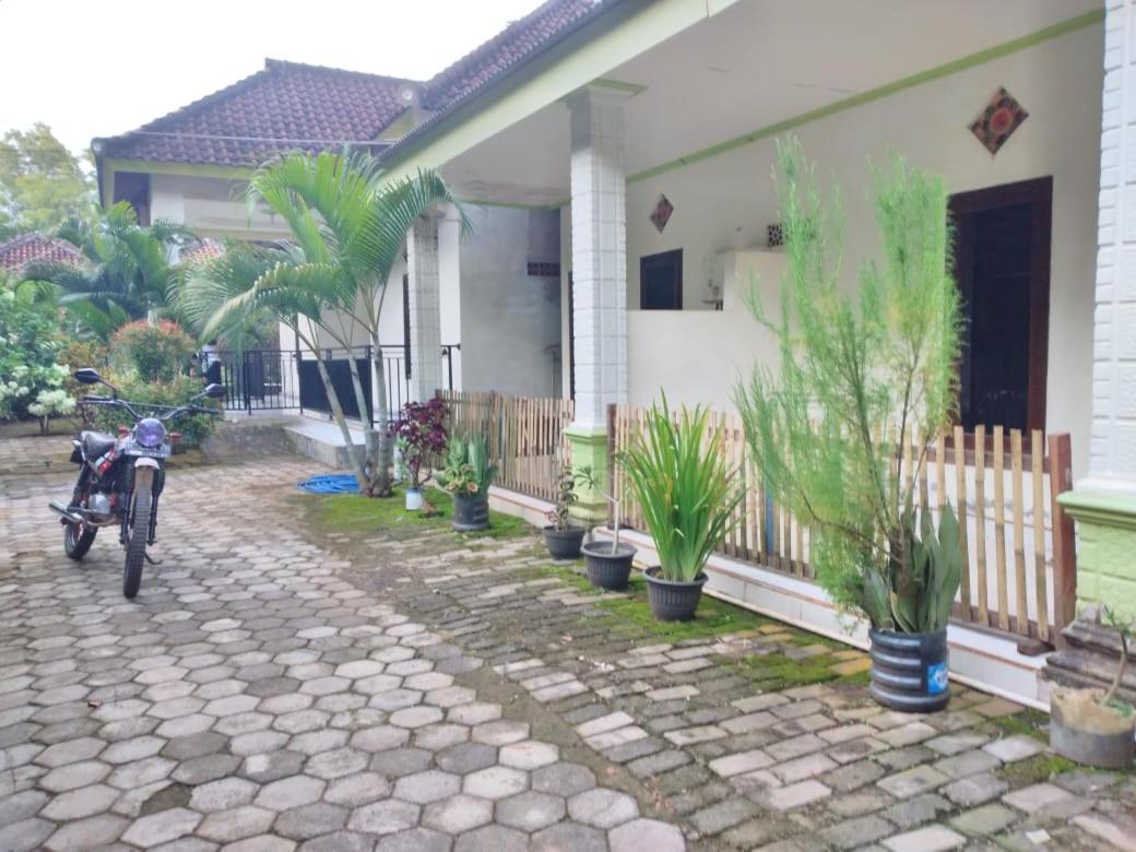 Emak Homestay 1 - Housity