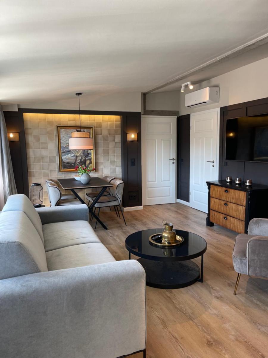 Suite Living Boardinghouse Apartments - Housity