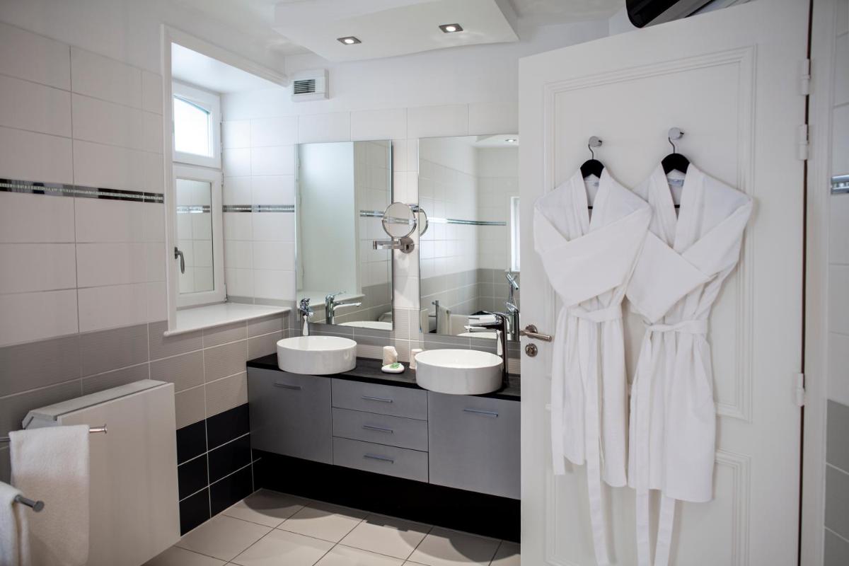 Salle de bains dans l'établissement Le Domaine de Beaulieu