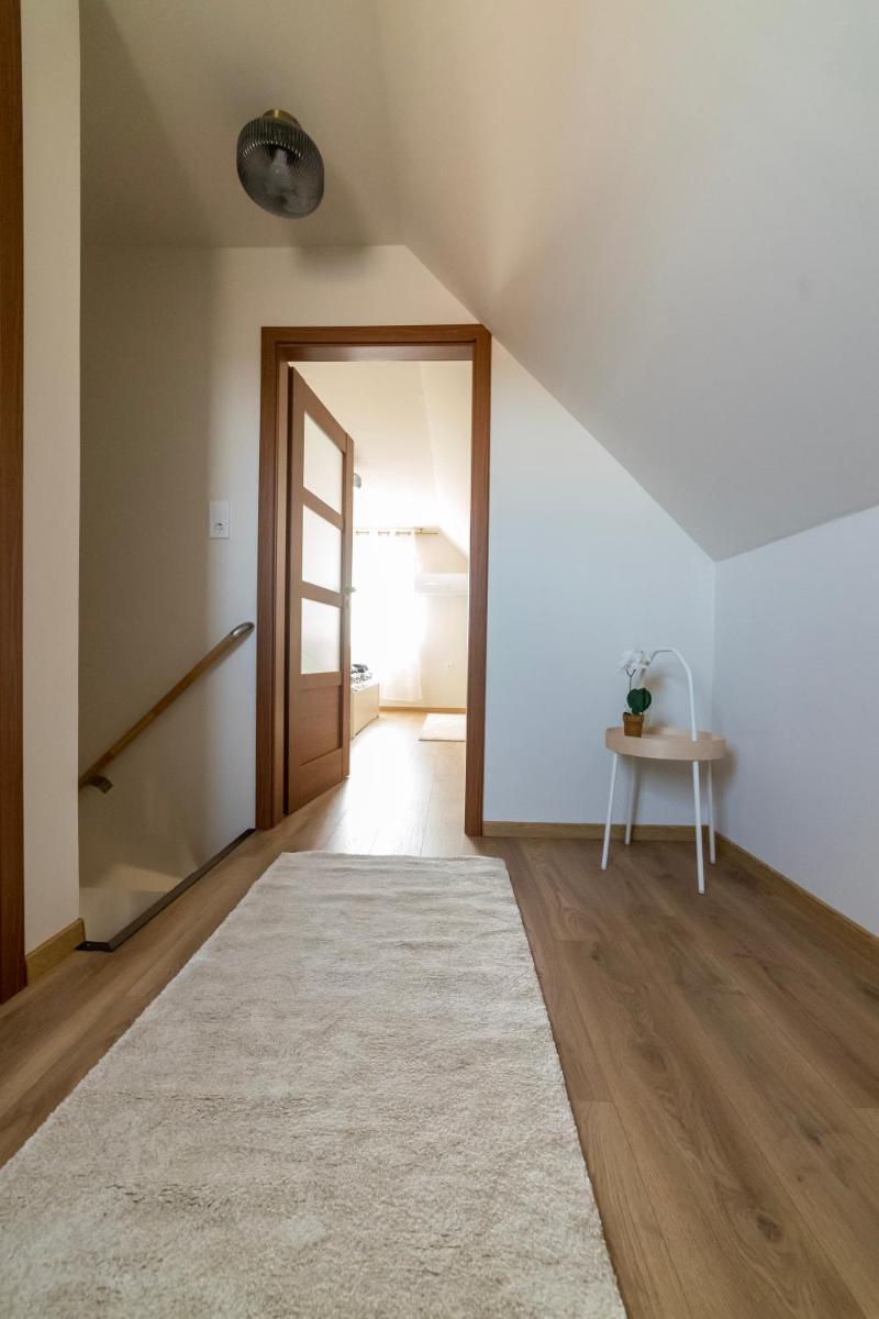 Keviszilva Vendégház - Housity