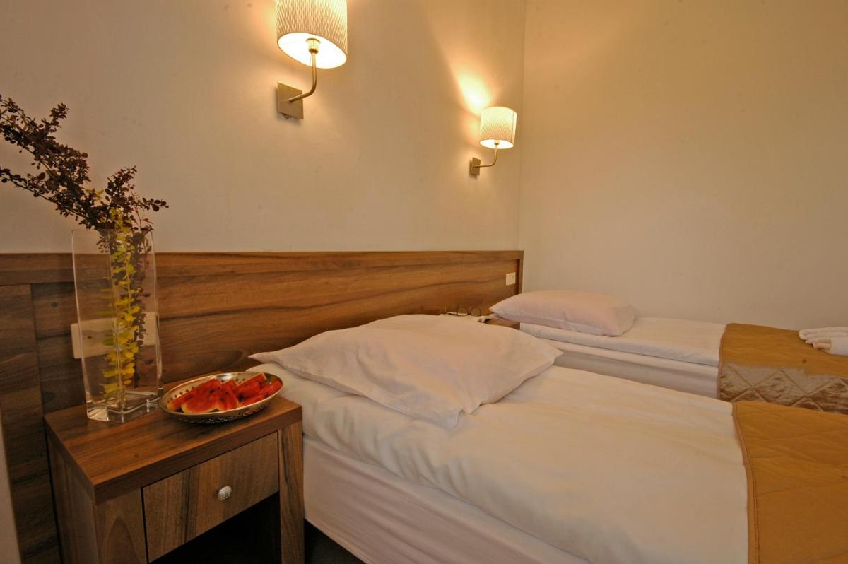 Dom na Skale - Apartamenty w Bieszczadach nad Soliną - Housity