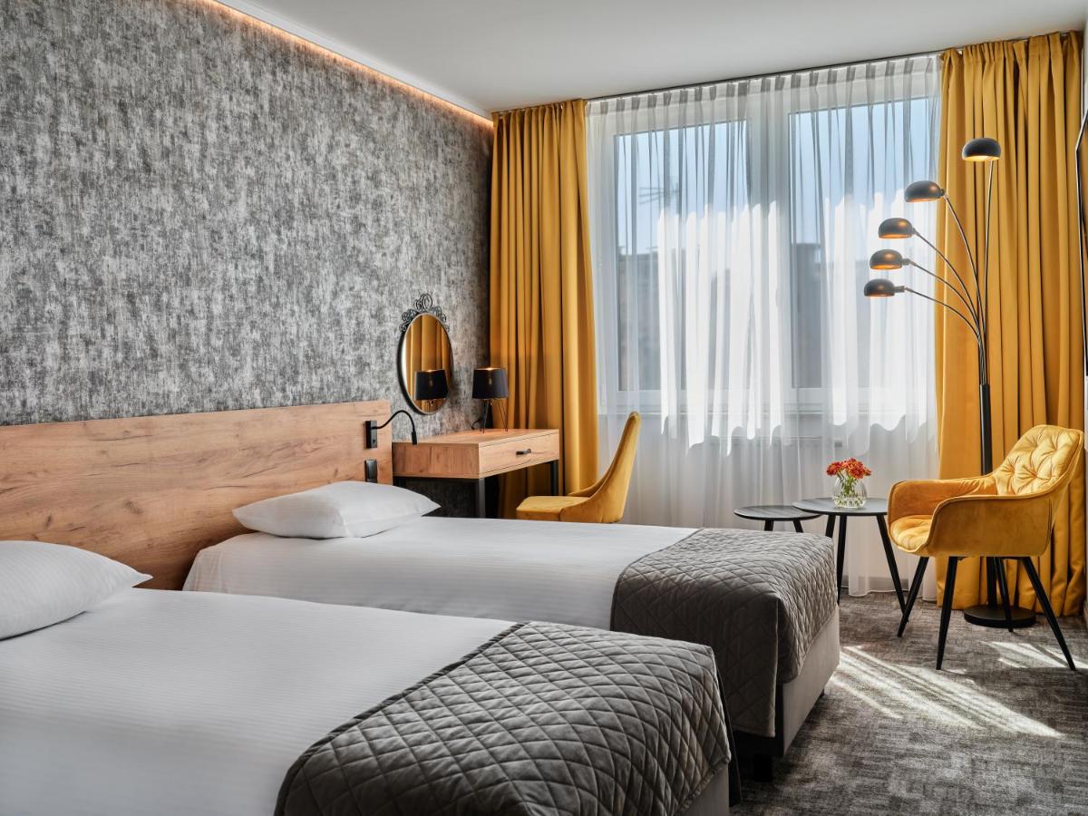 1891 Garni Hotel - Housity