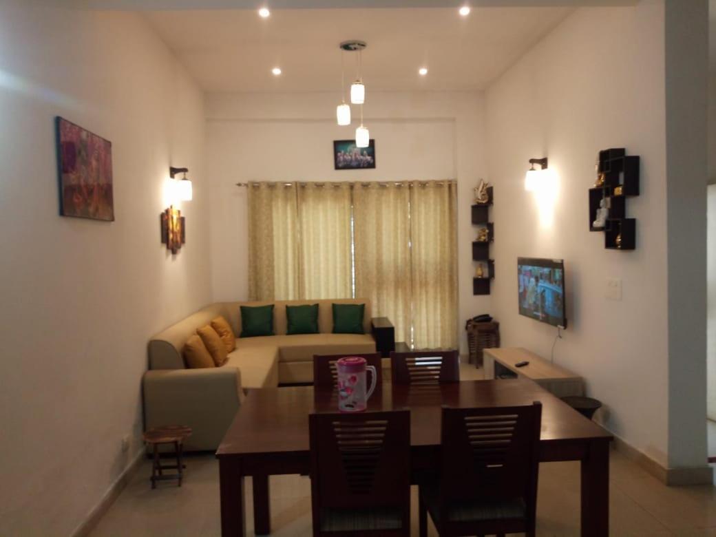 Serene Villa Homestay - Greater Noida - Housity