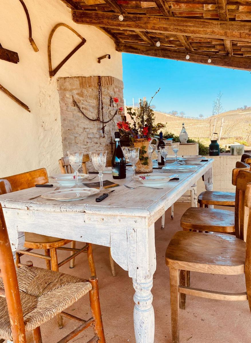Madama Langa Country House con piscina nelle vigne - Housity