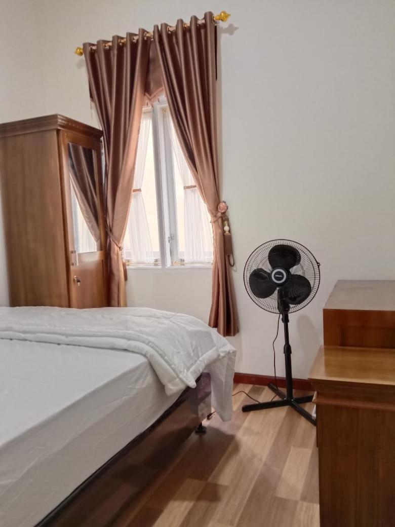 HOME STAY FADHILLA - Housity