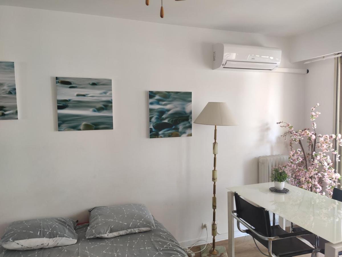 studio centre nice proche de mer - Housity