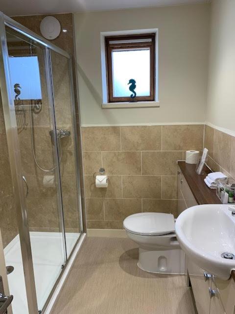 Inverglen Guest House - Housity