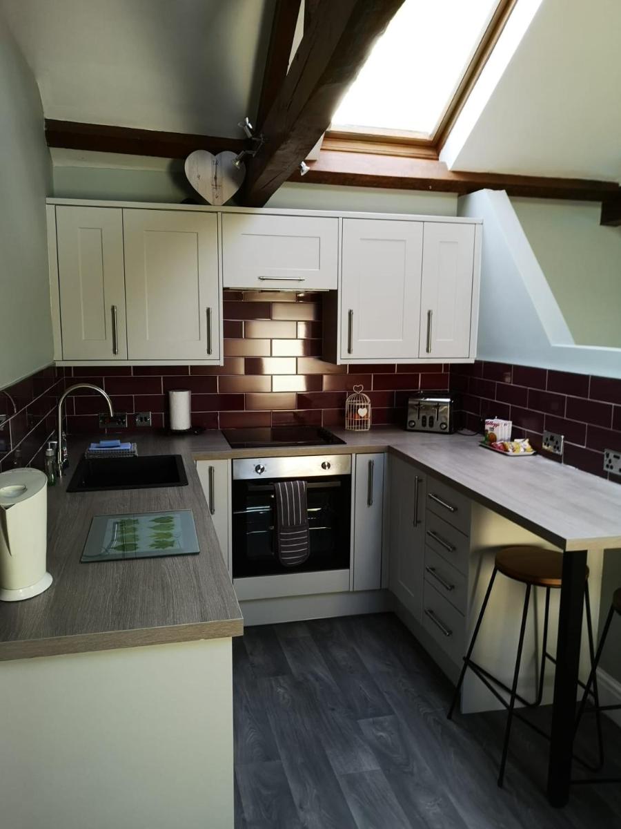 The Carriage House, Studio 3A - Housity