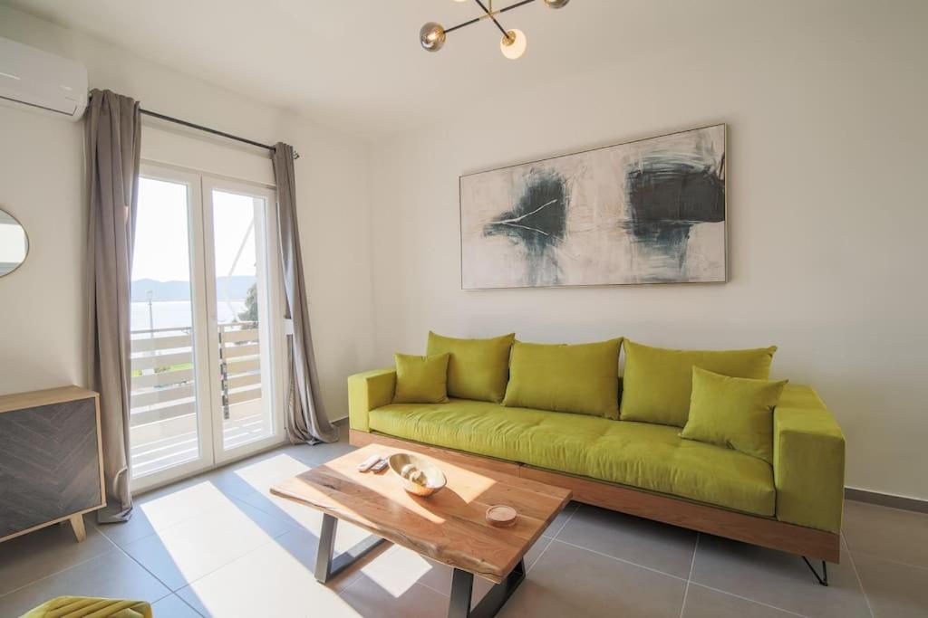 *Oasis* Best View Jacuzzi New Central Apartment - Housity