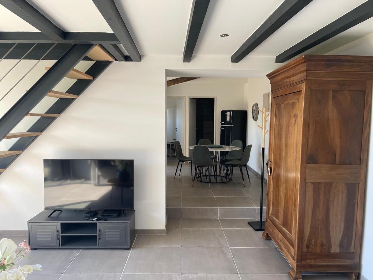 Maison chaleureuse avec parking sur place - Housity