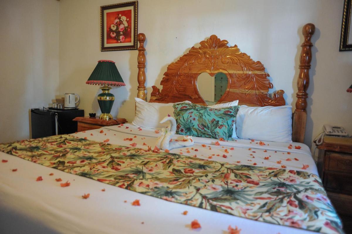 Glorianna Hotel - Housity
