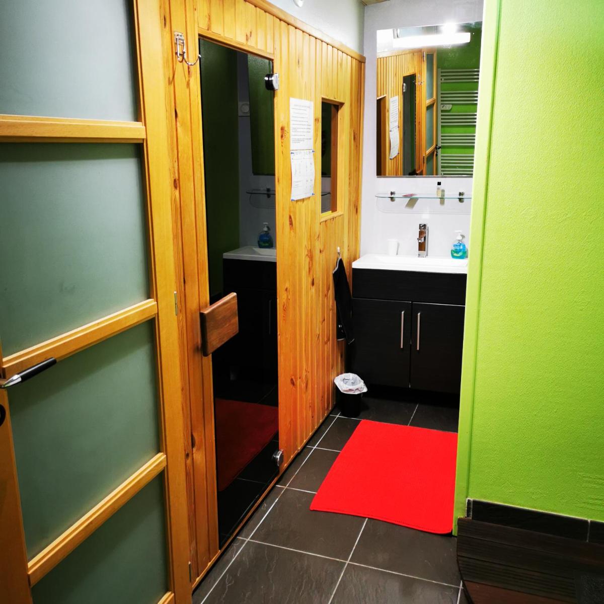 Résidence Les Alizés ''Sauna Jacuzzi Piscine en plein centre ville