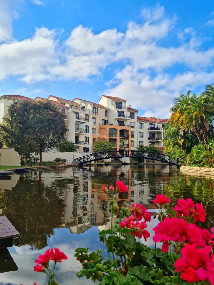 Island Club by Smart City Stays - Housity