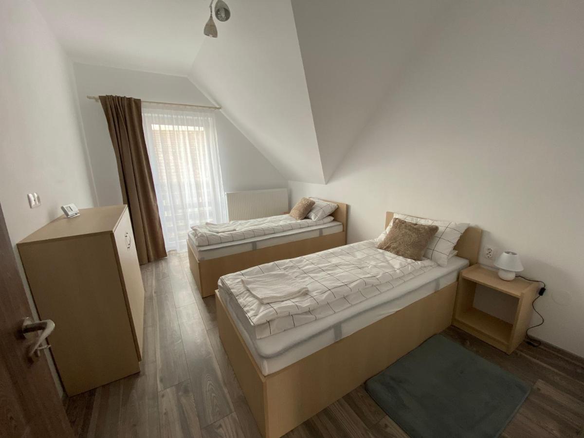 FENYŐ APARTMAN House I - Housity