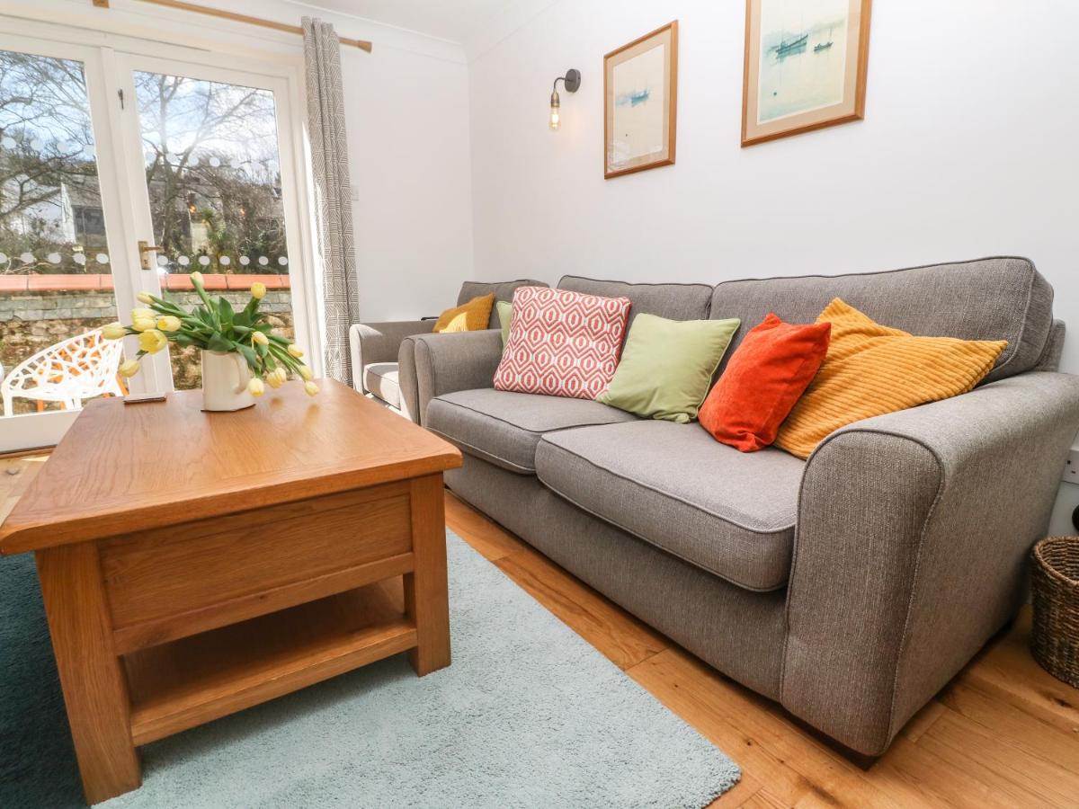 4 Summercourt - Housity