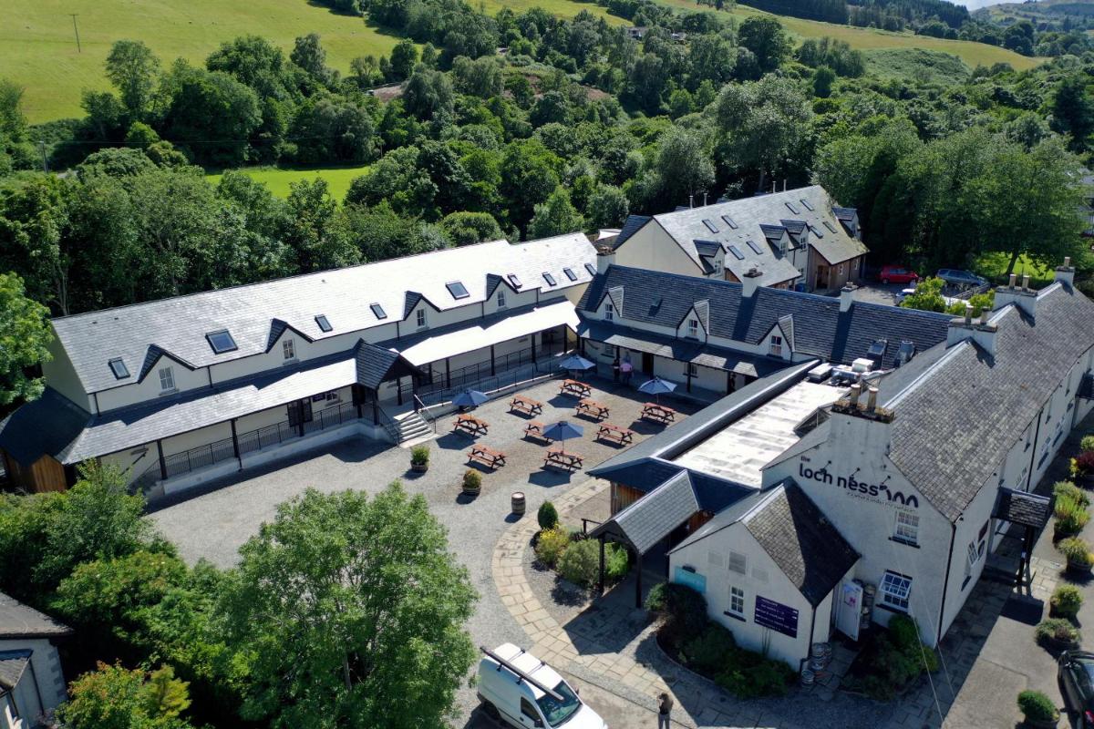 Loch Ness Inn - Housity