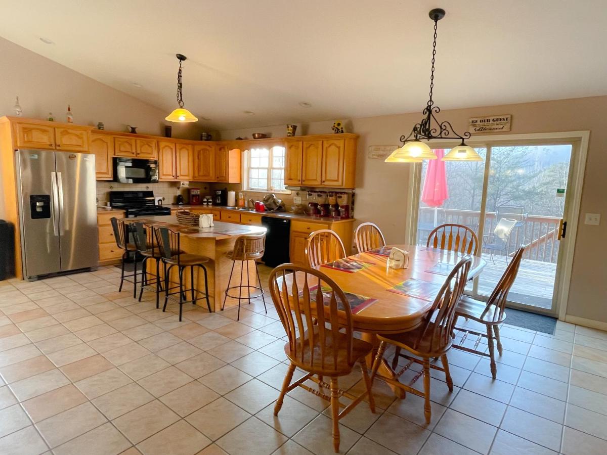Windrock Retreat - Housity