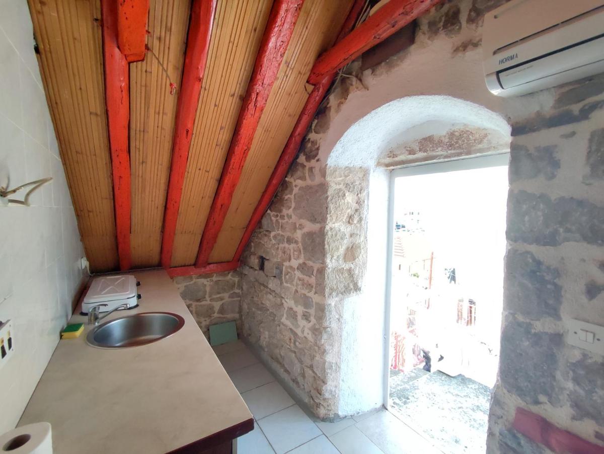 Apartmani Ana Leko - Housity
