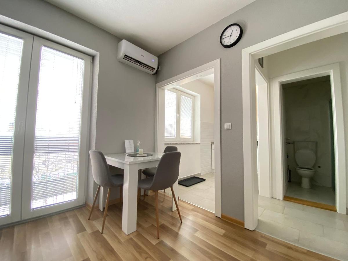 Apartment 13 - Housity
