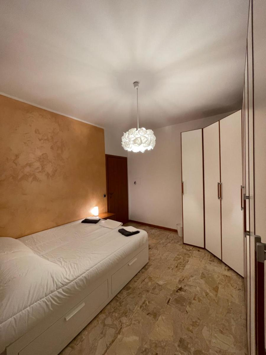 Appartamento privato a piacenza con 3 camere matrimoniali - Housity
