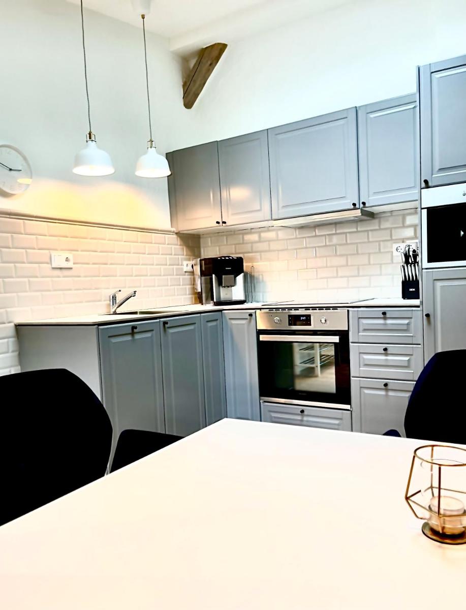 Suite Living Boardinghouse Apartments - Housity