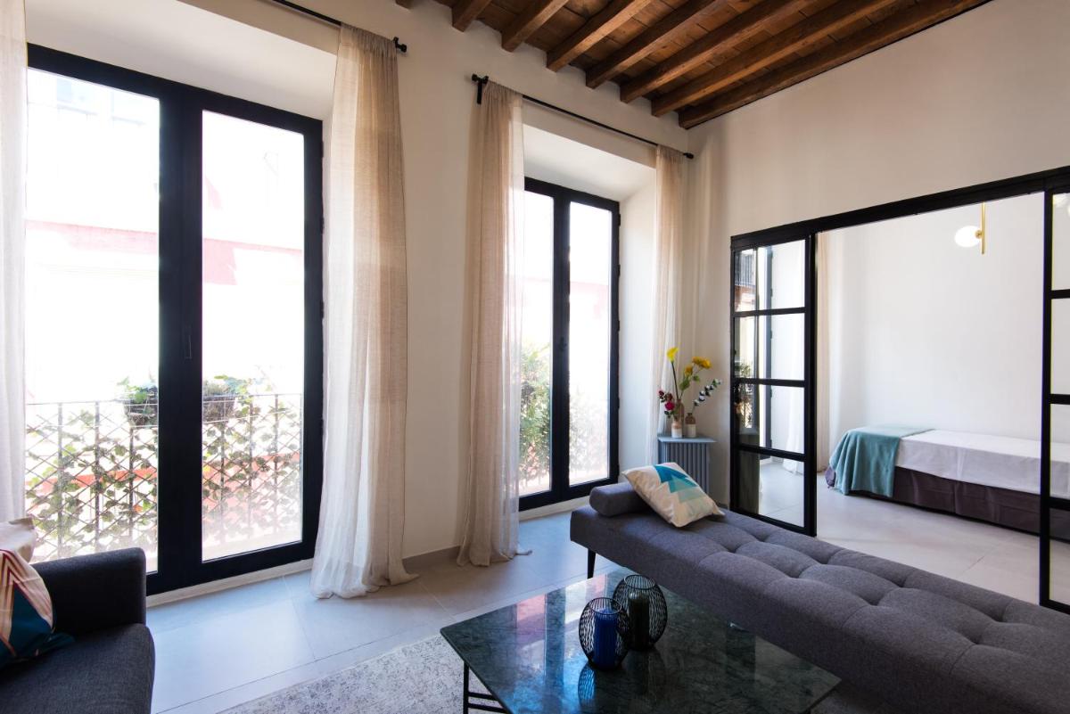 MALAGA TOUR APARTMENT- elegance & confort in the historic center - Housity