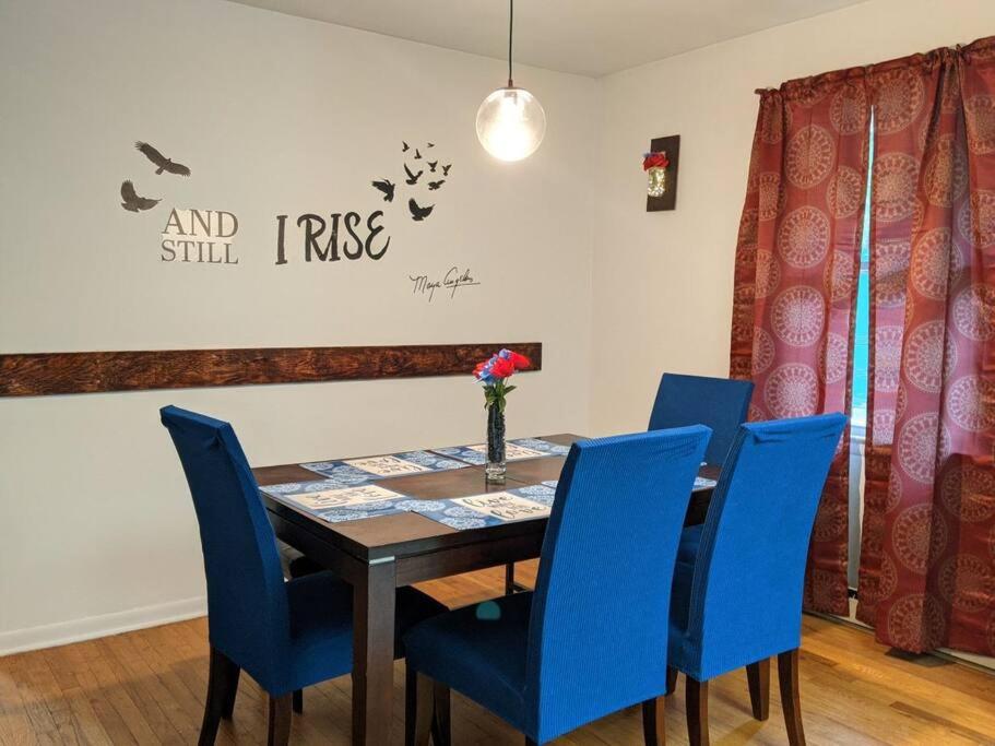 Private Home with Fireplace Close to Ski and Skirmish - Housity
