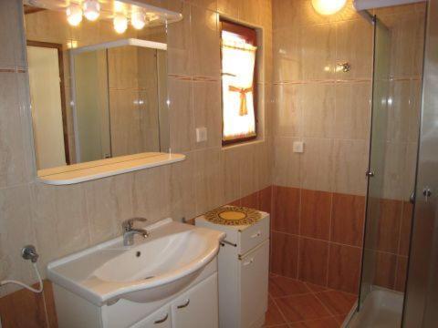 Studios Ravli? Marija - Housity