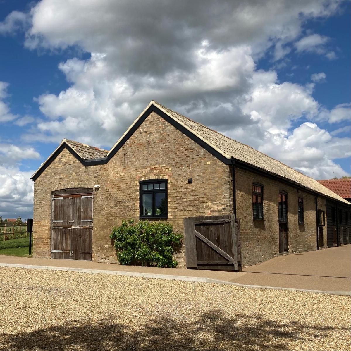 The Yard @ Pringle Farm - Housity