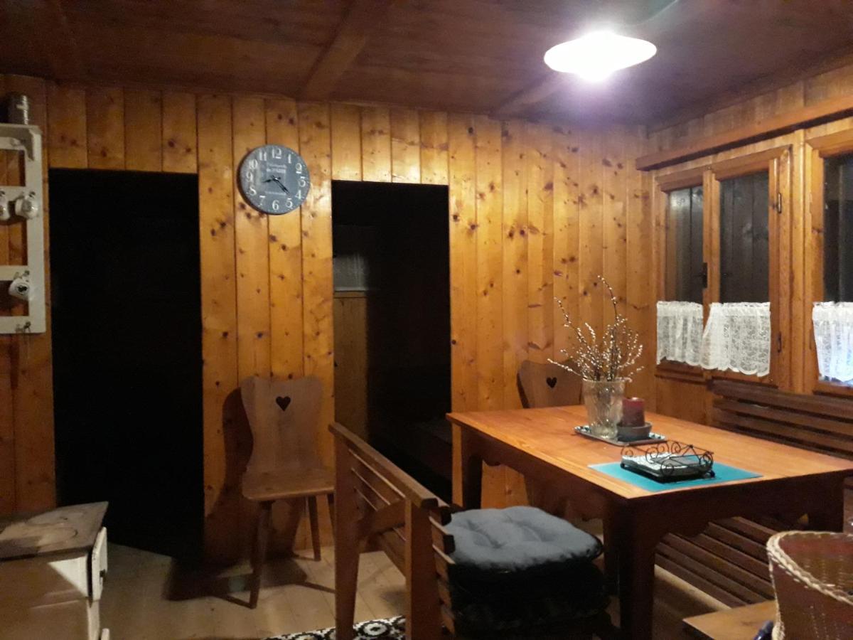 Chata - Na samotě u lesa - Housity