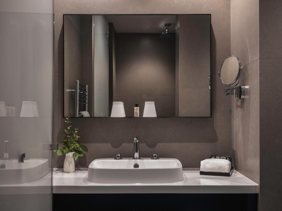 Salle de bains dans l'établissement Balthazar Hotel & Spa Rennes - MGallery Collection