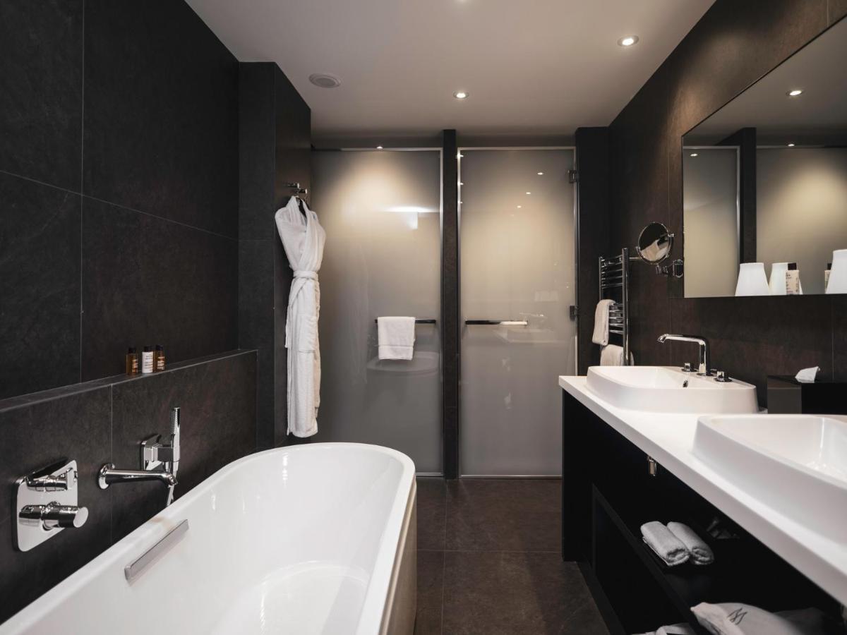 Salle de bains dans l'établissement Balthazar Hotel & Spa Rennes - MGallery Collection