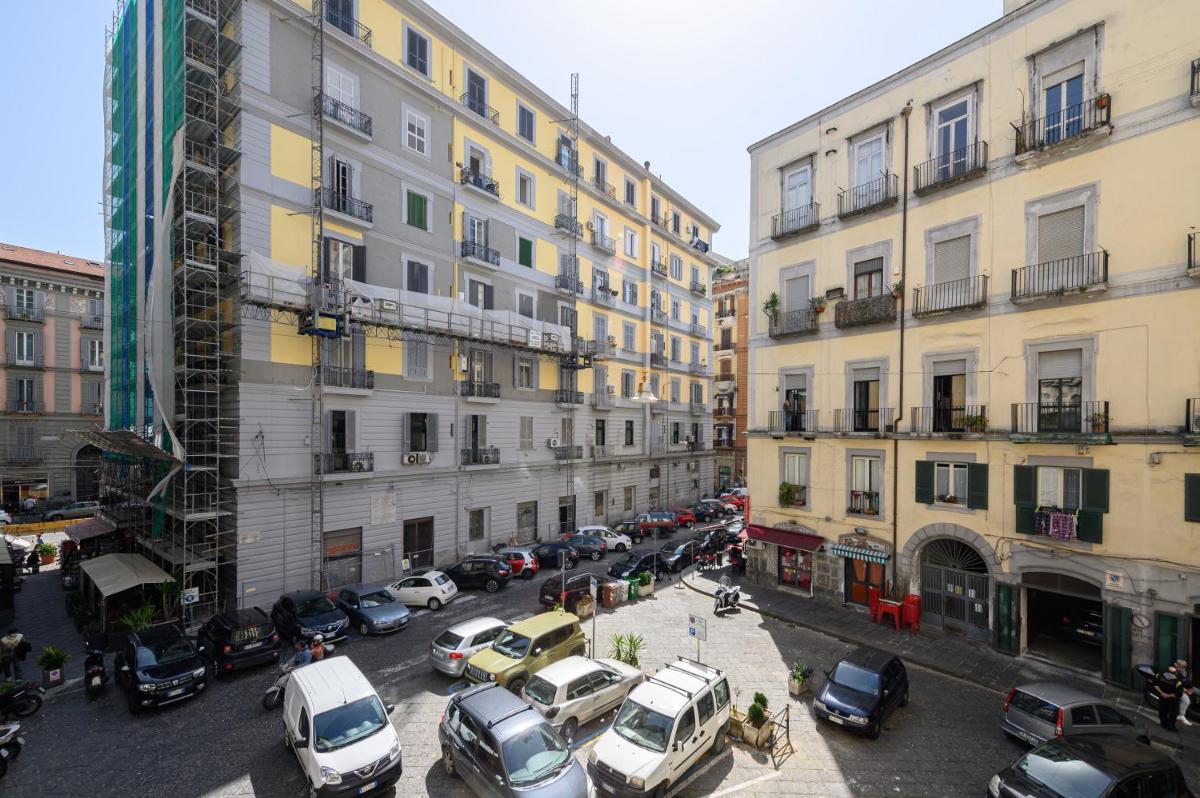 Piazza Portanova apartments - Housity