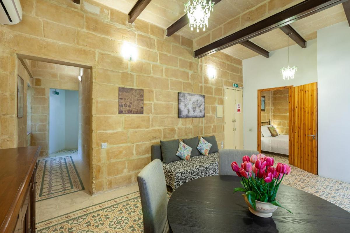 StJulian's apartment a few steps from the sea - hosted by Sweetstay - Housity