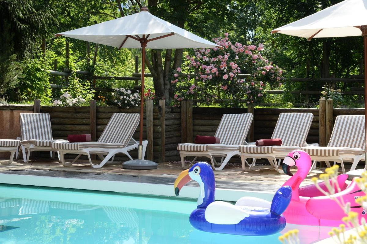 Piscine de l'établissement Alliey & Spa Piscine Appart-hôtel Serre chevalier ou située à proximité
