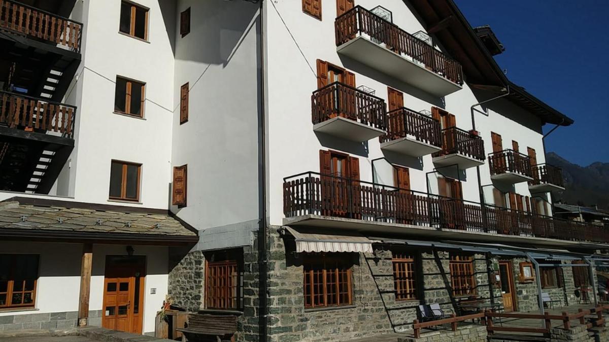 Hotel Beau Sejour - Housity