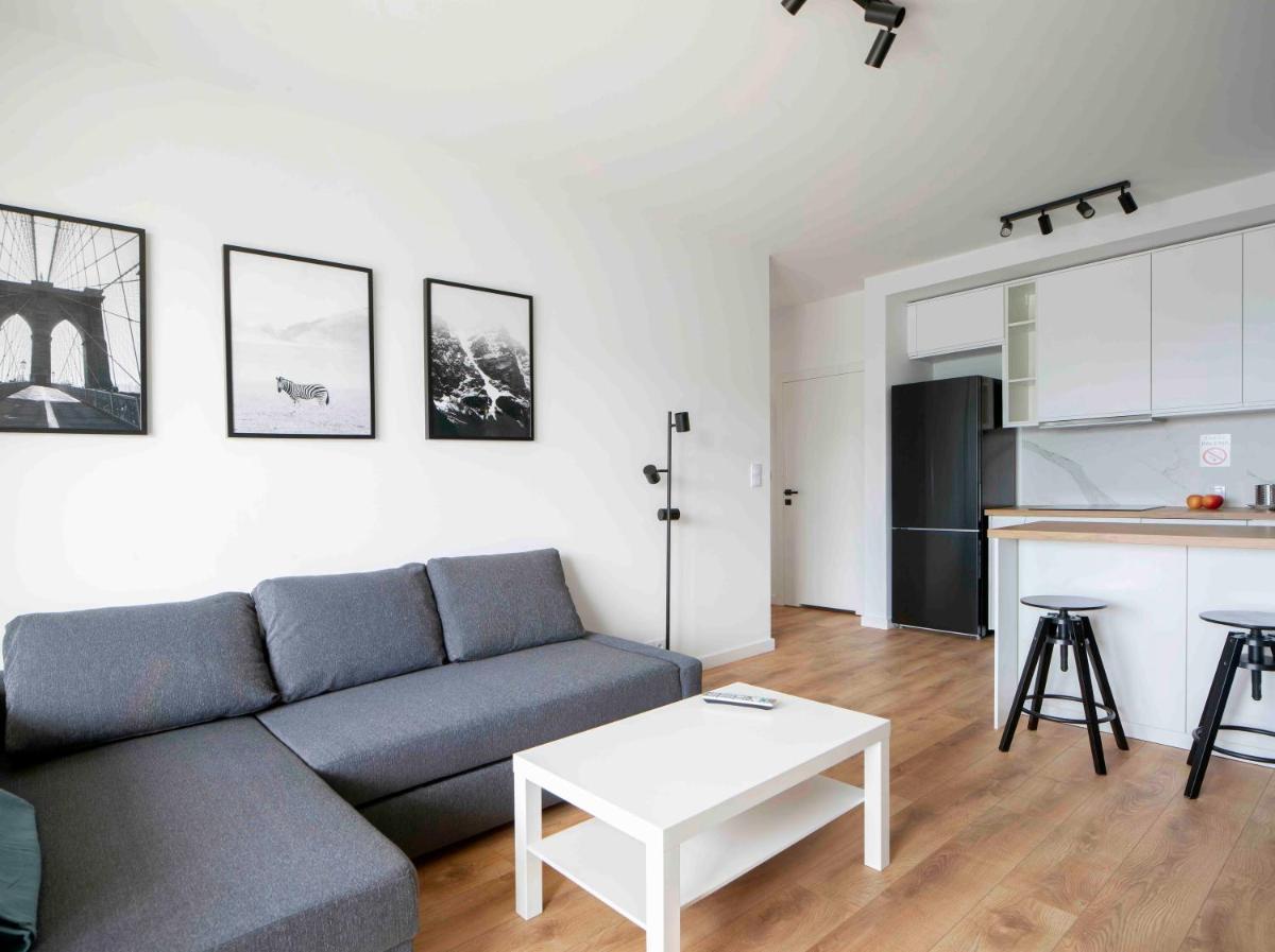 Warsaw-Aparts Sonaty - Housity